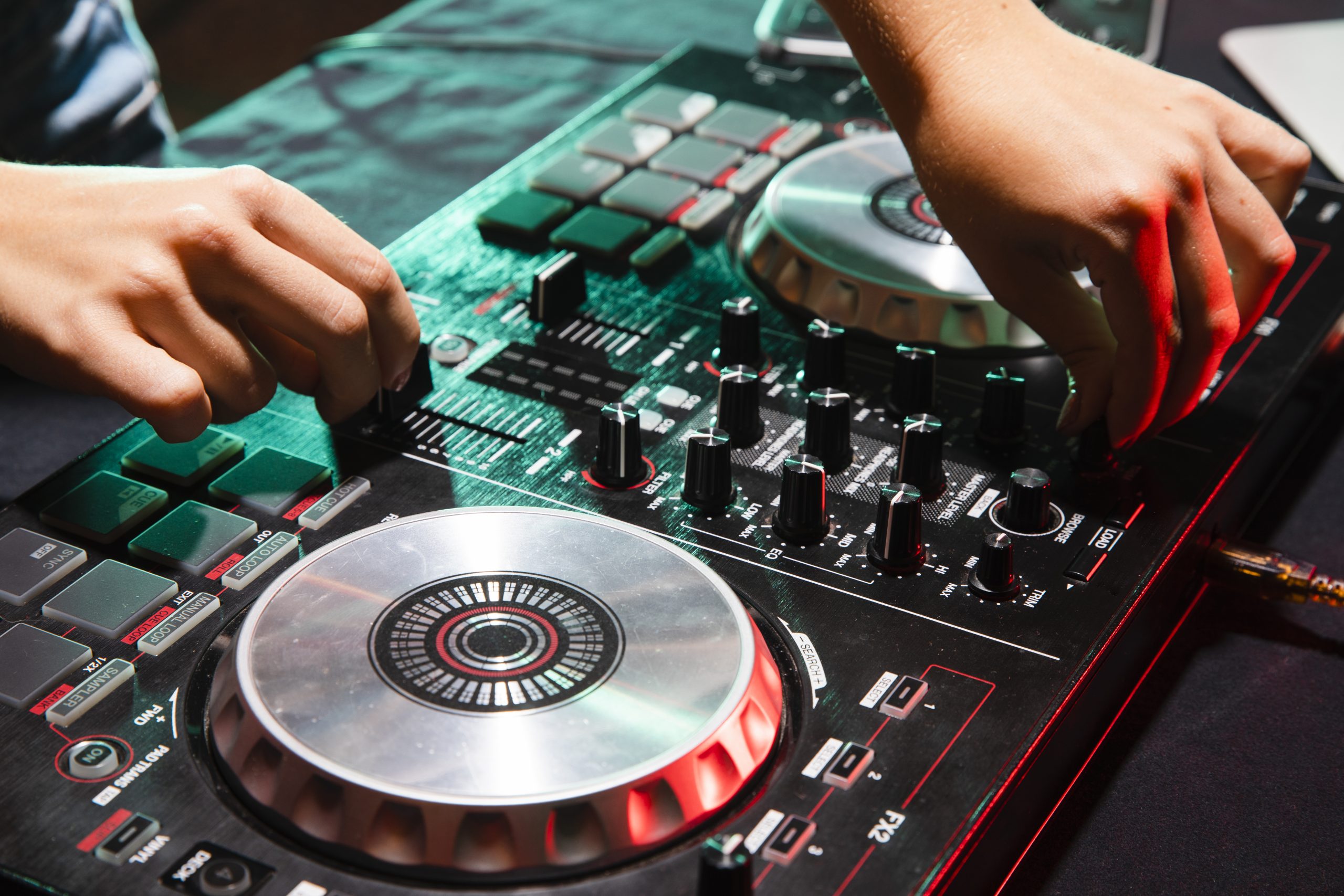 Top 10 DJ Mixer For Beginners In 2020 Garious